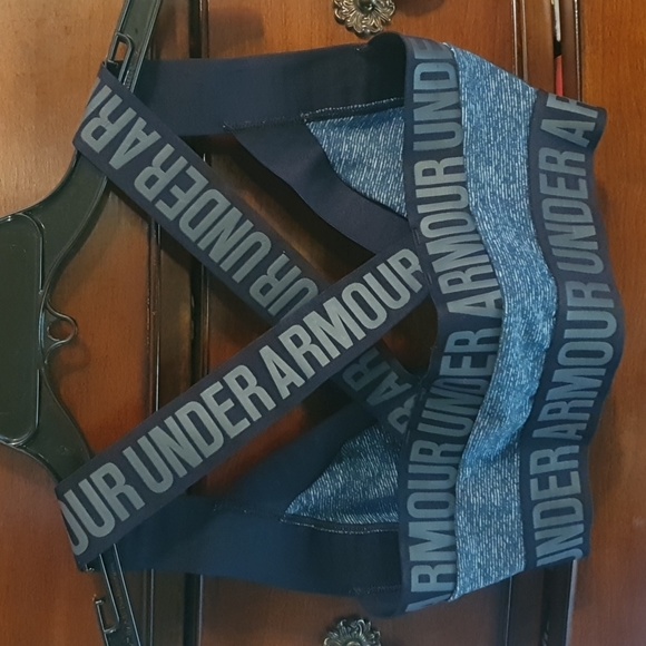 Under Armor WMNS Bandage SpellOut Sports Bra sz Small - Picture 3 of 3